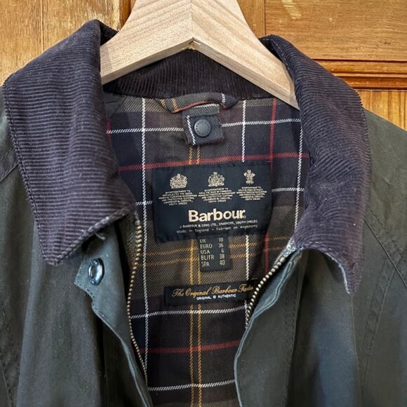Barbour Waxed Jacket (Olive) - Picture 4 of 7